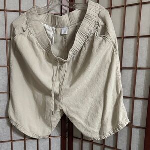 Time and Tru Light Tan Shorts Size 16-18